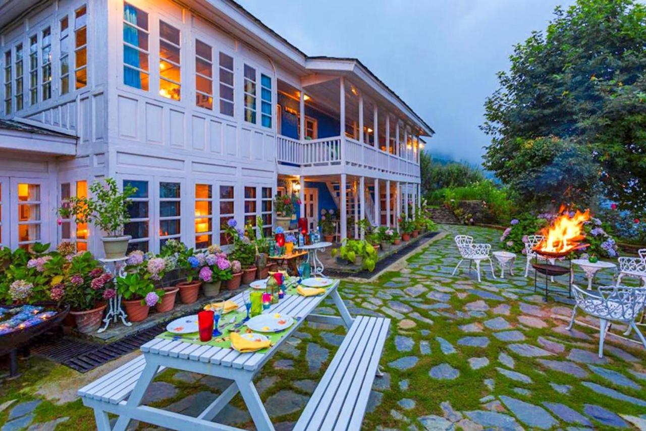 Stayvista At Violet Hill With Bonfire, Gazebo & Hill View شيملا المظهر الخارجي الصورة