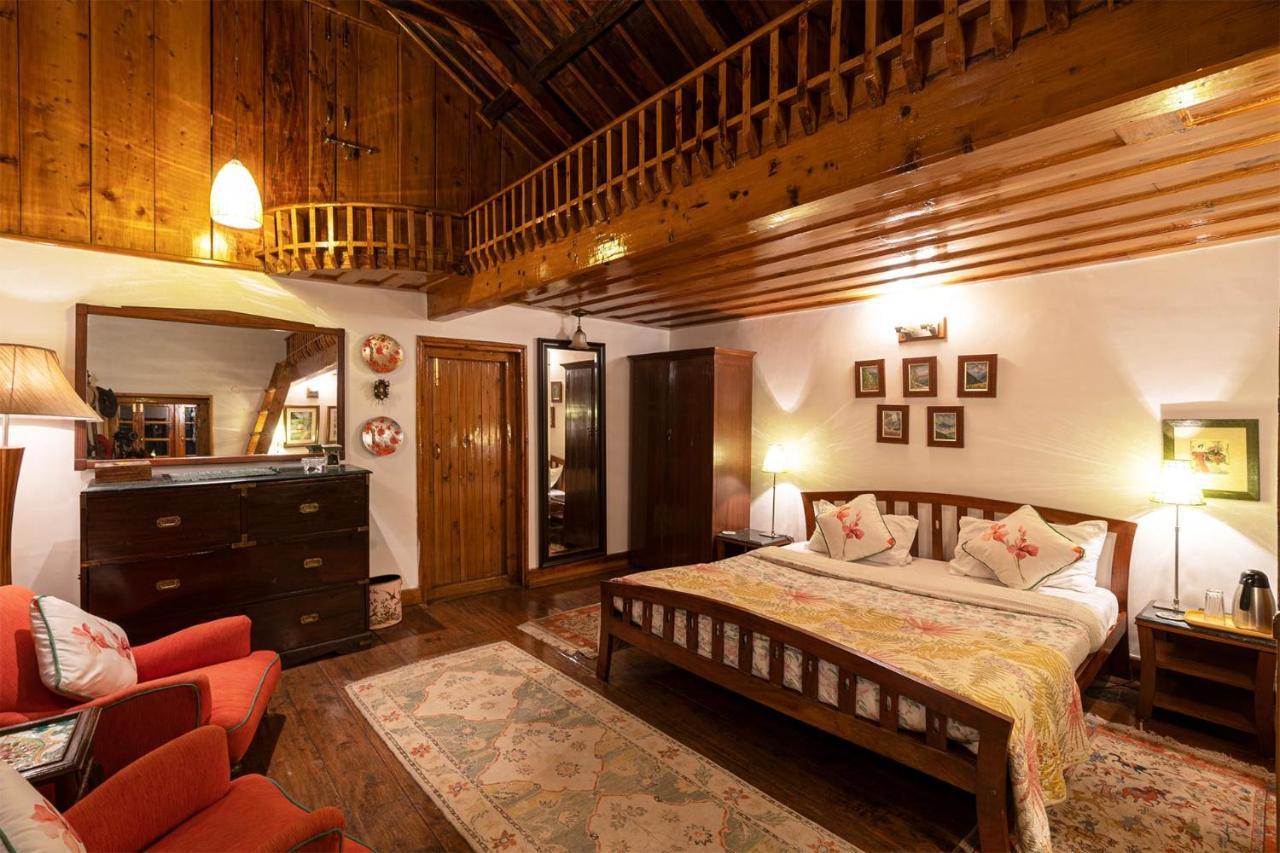 Stayvista At Violet Hill With Bonfire, Gazebo & Hill View شيملا المظهر الخارجي الصورة
