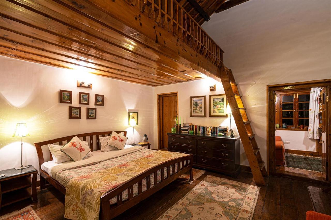 Stayvista At Violet Hill With Bonfire, Gazebo & Hill View شيملا المظهر الخارجي الصورة